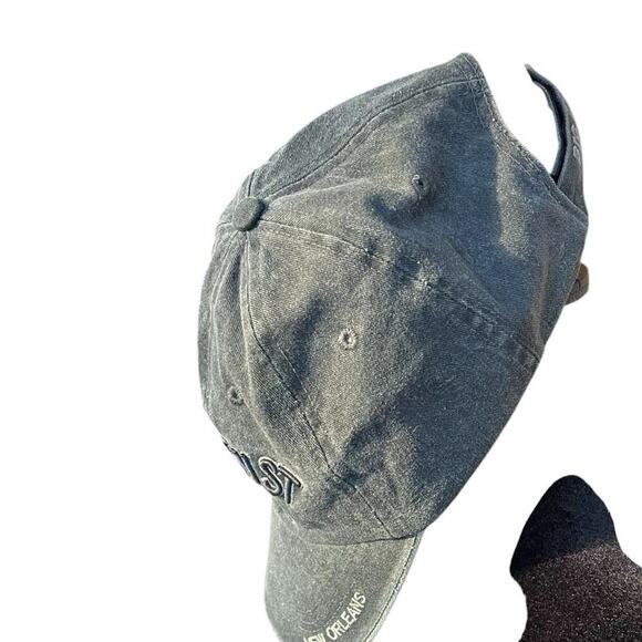 Bourbon St., French Quarter, New Orleans, cap, gray - Picture 4 of 6